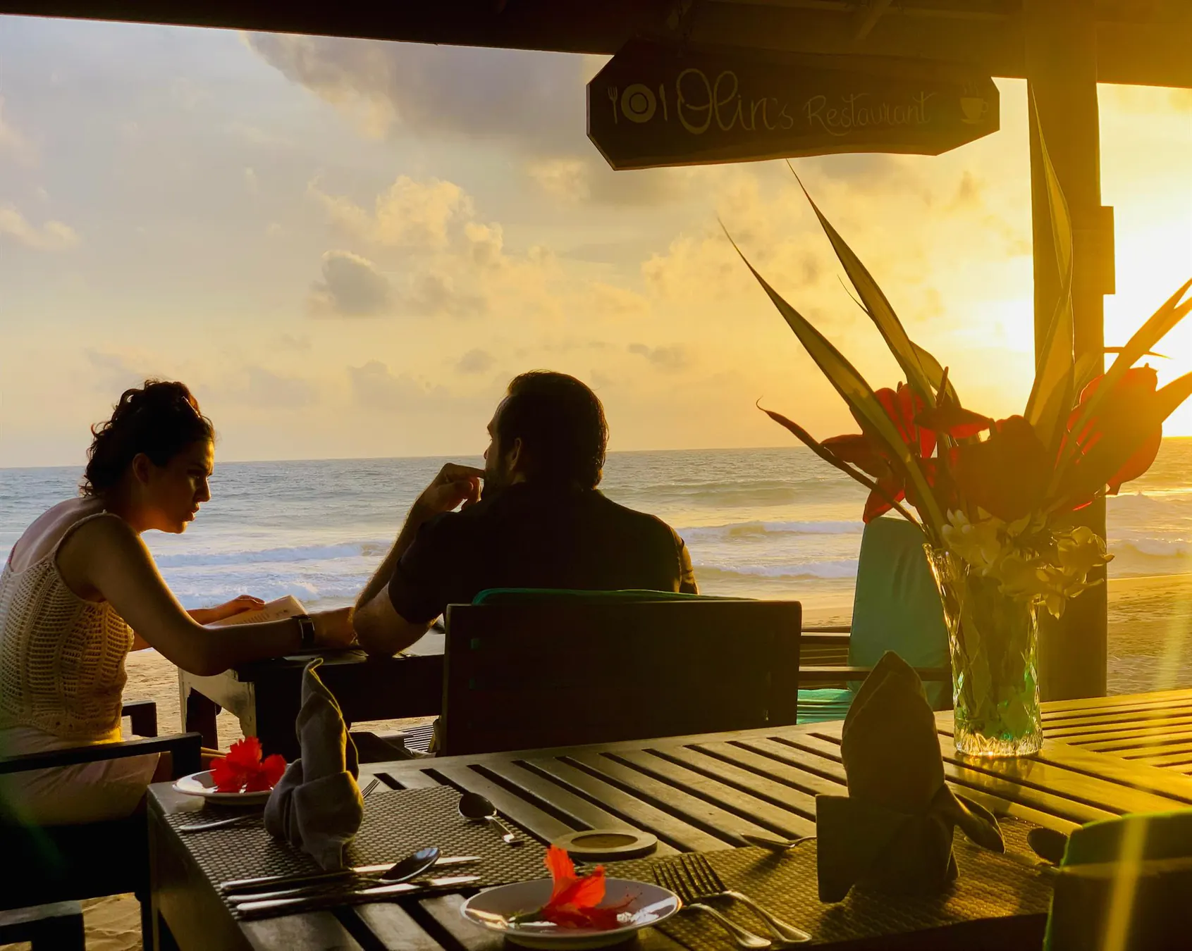 Olin's Beach Restaurant table setting