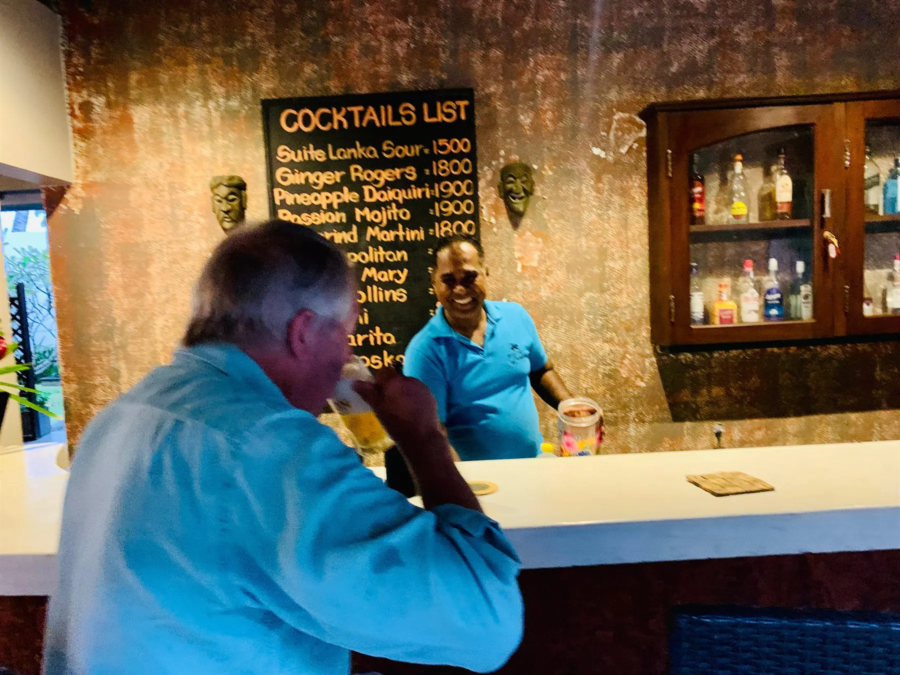 Cocktail bar